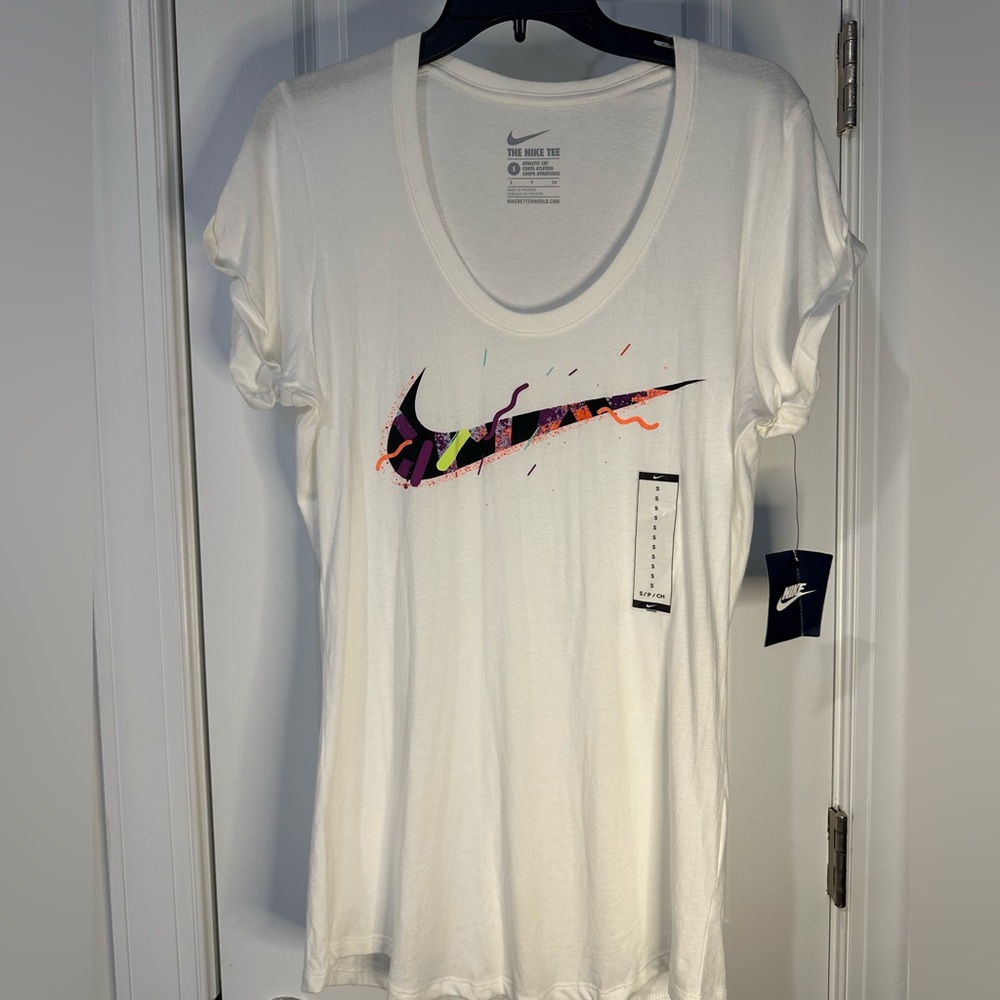 Nike top